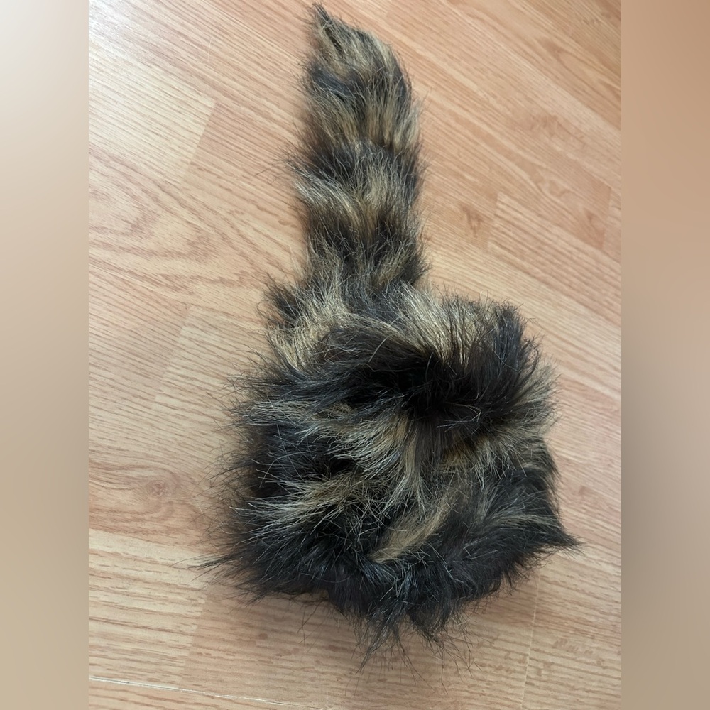 Faux Fur Tail Accessory Coonskin